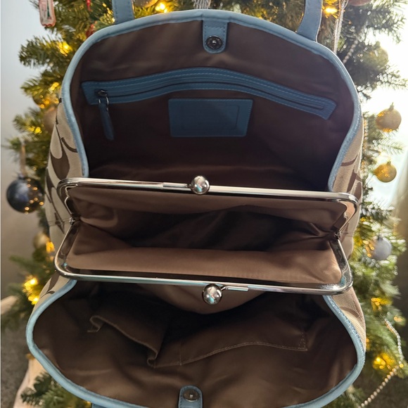 The Carryall F13533 No.j0969 Signature Stripe Kisslock shoulder bag - Picture 13 of 15